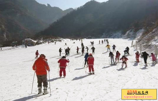 卧佛山滑雪场