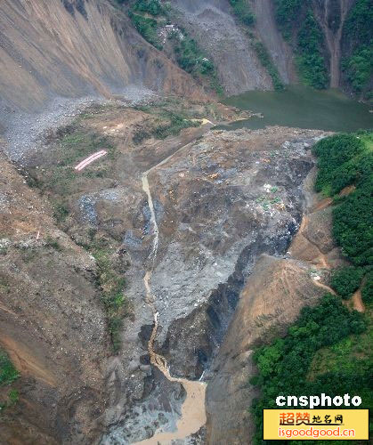 唐家山堰塞湖