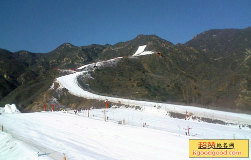 桃花峪生态滑雪场