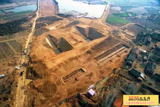 九连墩楚墓风景区