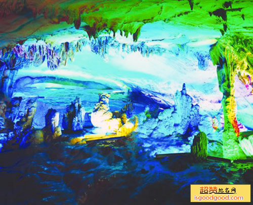 世纪冰川大溶洞