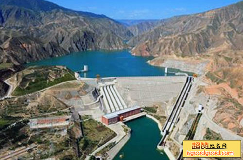 格尔木水电站