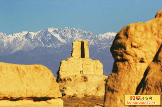 拉甫却克古城遗址