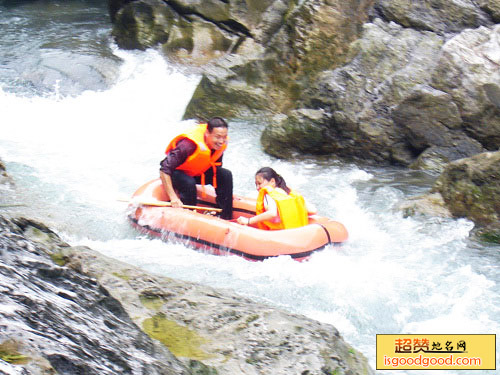 凯峡河原始生态漂流