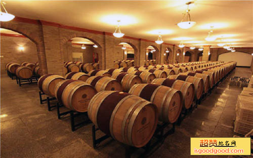 唐皇山谷国宾酒庄